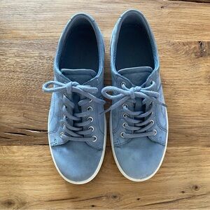 Women's Blue Ecco Sneakers - Size 8